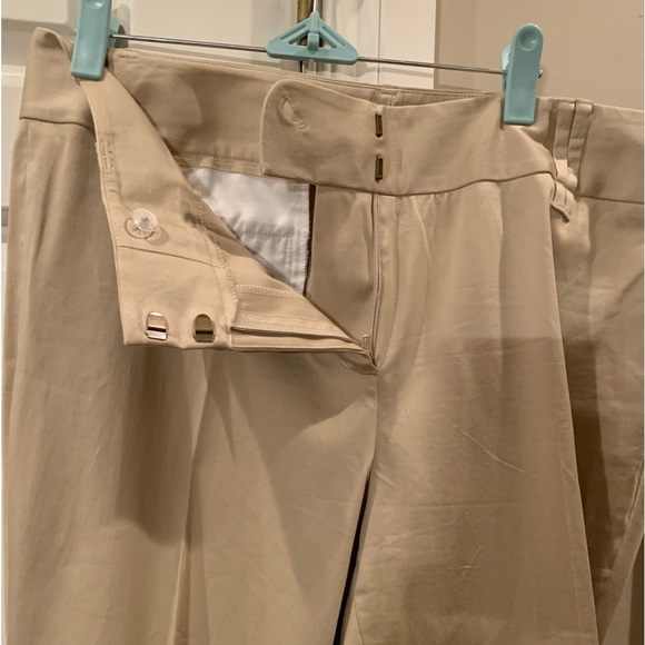 NWOT Josephine Desert Khaki Capris Pants Size 12 - Picture 3 of 8